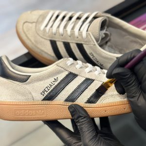 Rénovation chaussure